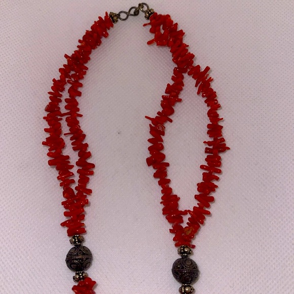 Shell Necklace - Picture 3 of 4